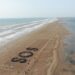Una gran SOS humana como grito de alerta por la regresión del delta del Ebro