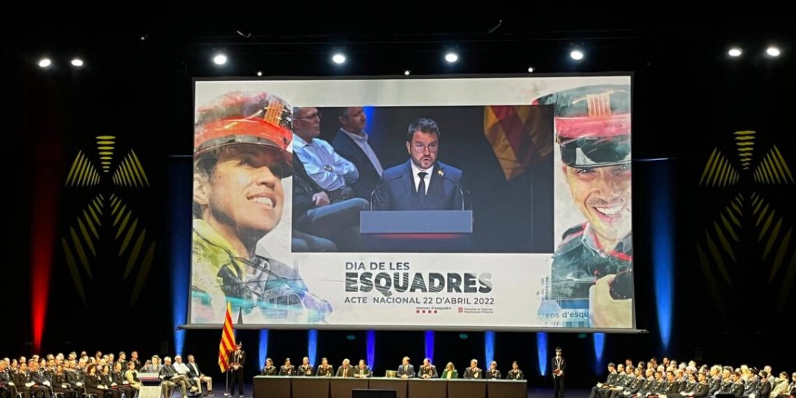 Aragonés reivindica una policía más "próxima y avanzada" y que se parezca a la sociedad catalana