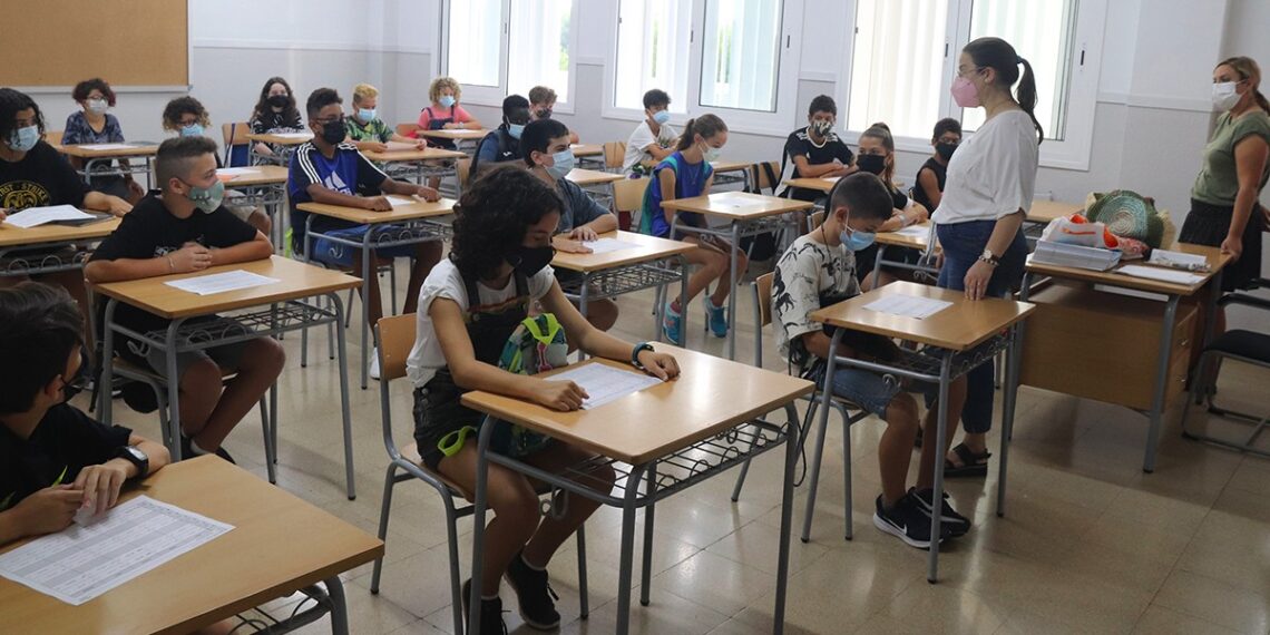Educació hará exámenes orales de catalán y castellano en 6º de Primaria y 4º de ESO