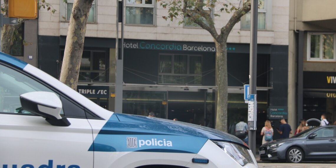 El niño de 2 años asesinado por su padre en un hotel de Barcelona no tendrá que llevar sus apellidos