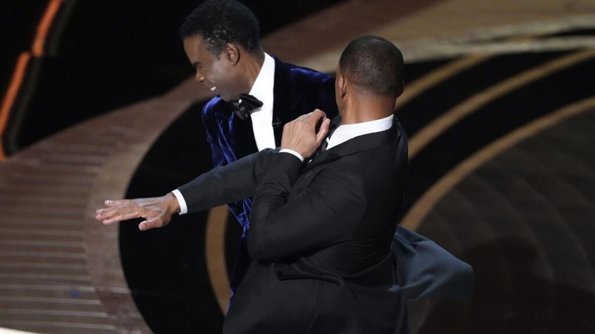 Will Smith gira la cara del presentador de los Oscar - Youtube
